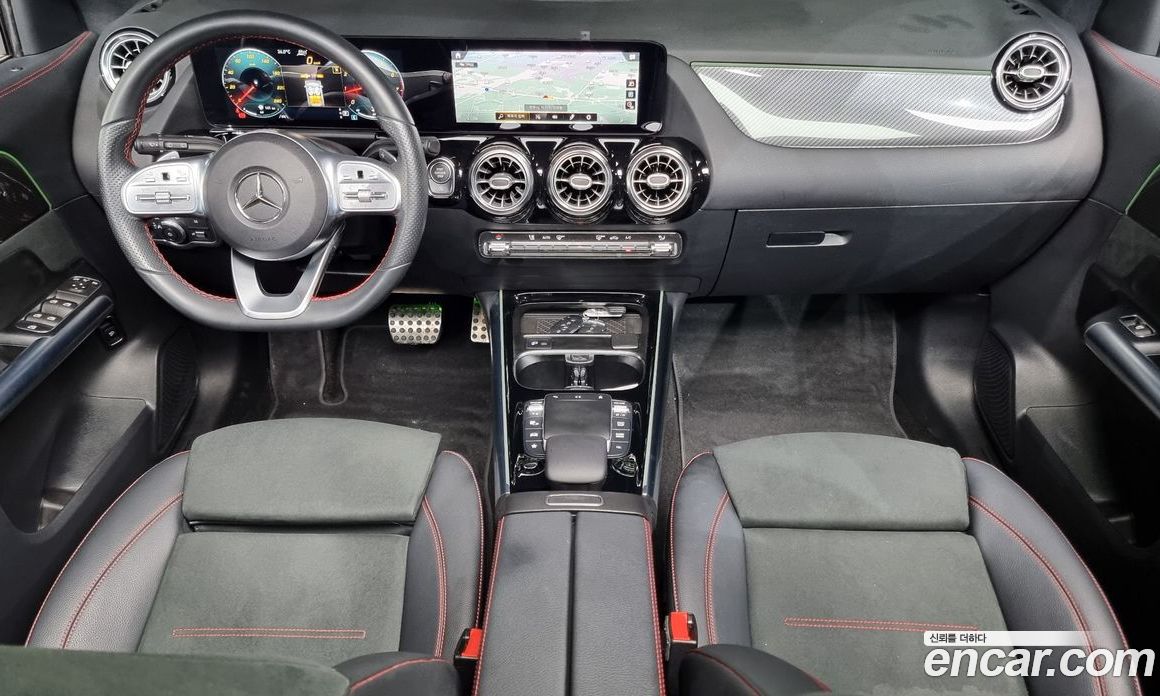 Mercedes Benz GLA-Class GLA250 4MATIC