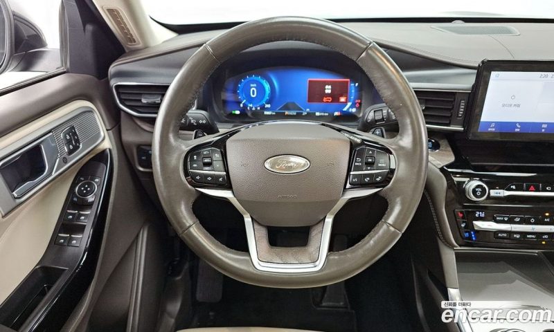 Ford Explorer 3.0 Platinum 4WD