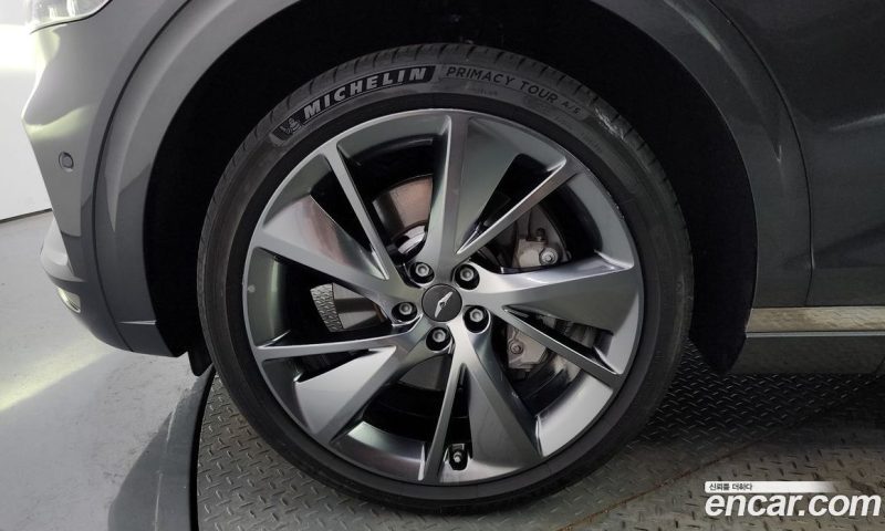 Genesis GV70 2.5T Gasoline AWD