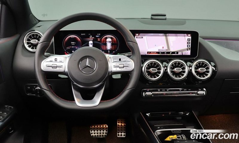 Mercedes Benz GLA-Class GLA250 4MATIC