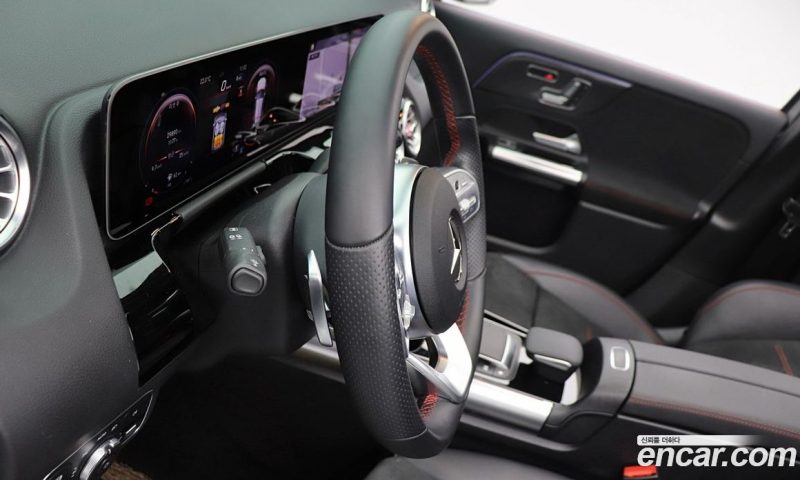 Mercedes Benz GLA-Class GLA250 4MATIC