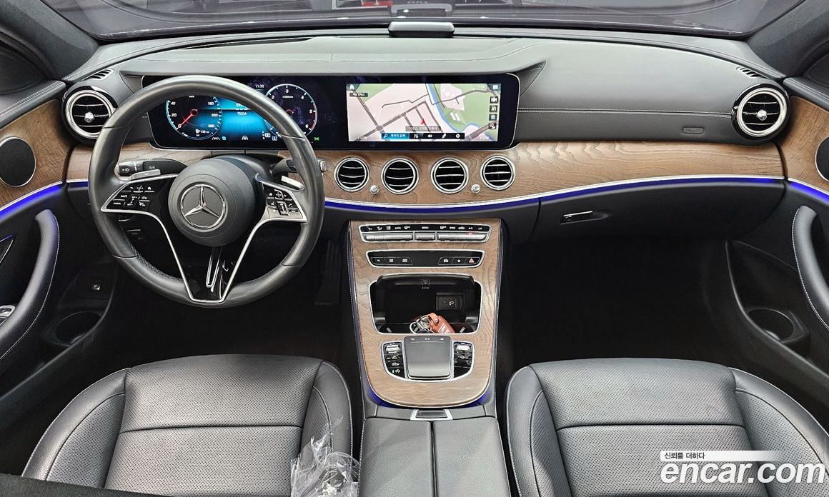 Mercedes Benz E-Class E220d 4MATIC Exclusive