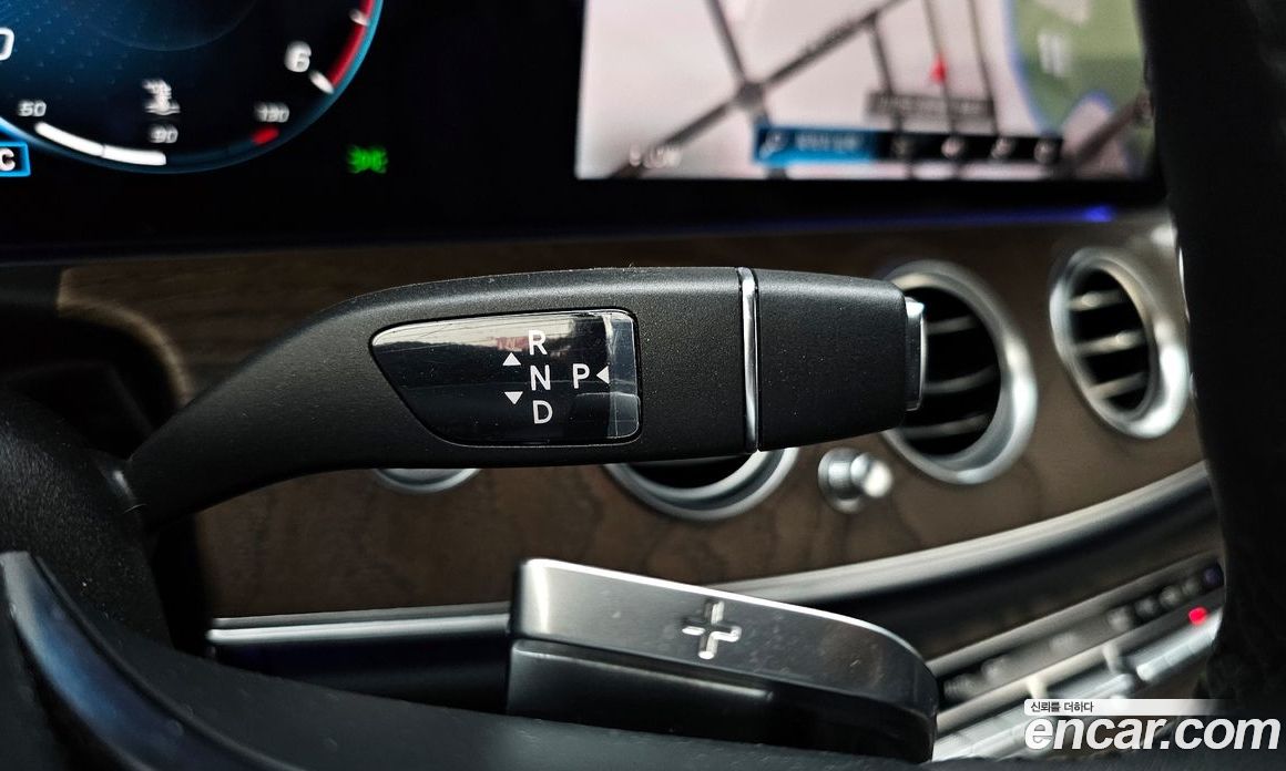 Mercedes Benz E-Class E220d 4MATIC Exclusive