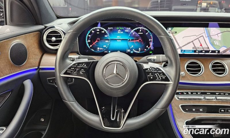 Mercedes Benz E-Class E220d 4MATIC Exclusive