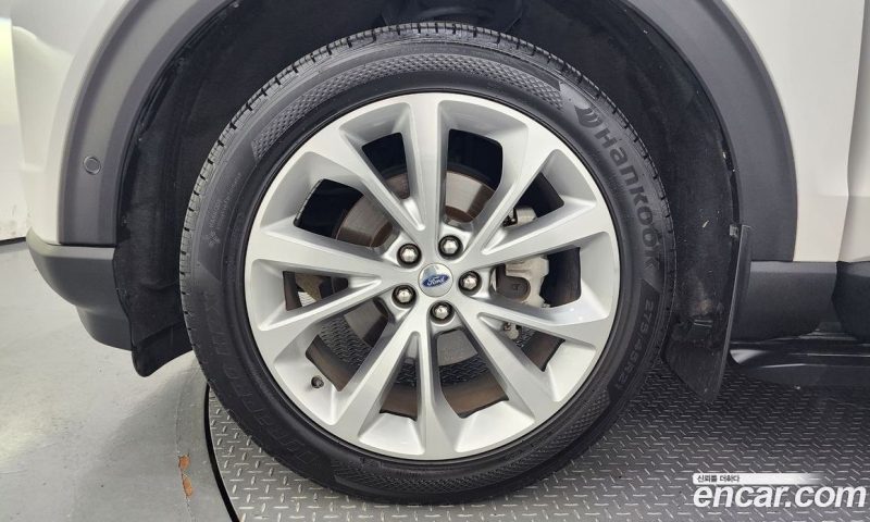 Ford Explorer 3.0 Platinum 4WD