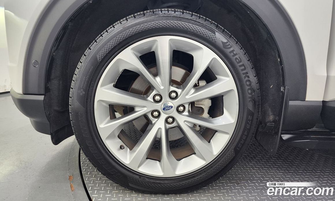 Ford Explorer 3.0 Platinum 4WD