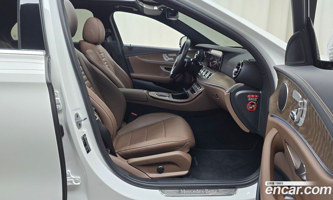 Mercedes Benz E-Class E250 Exclusive