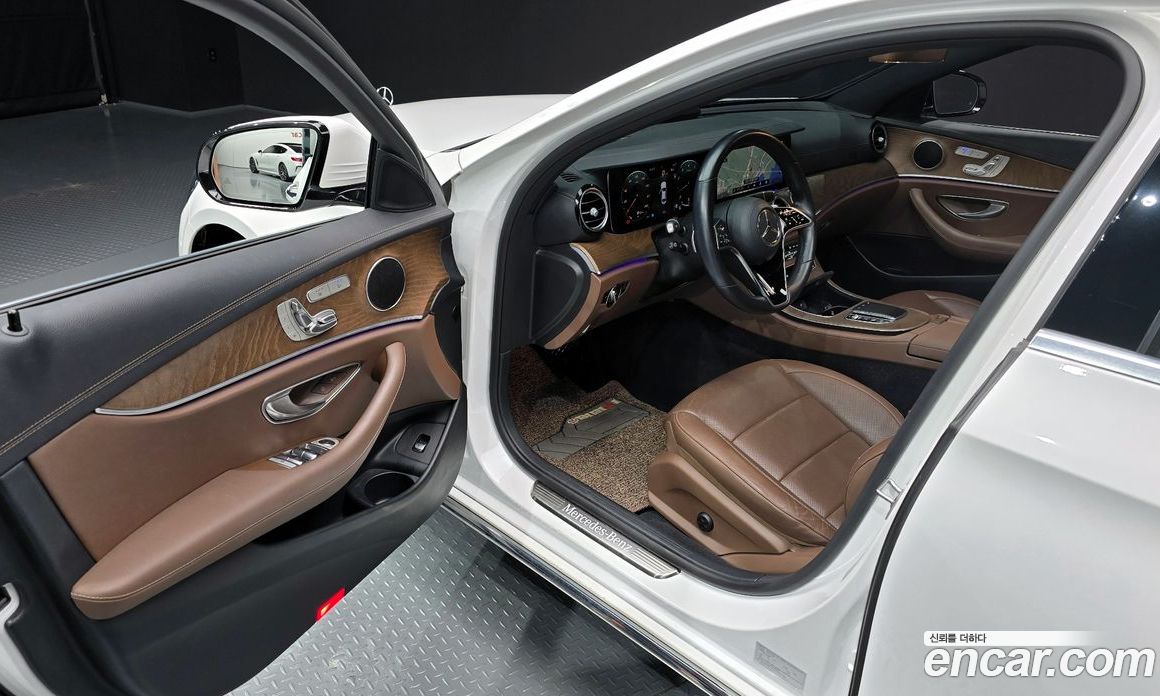 Mercedes Benz E-Class E250 Exclusive