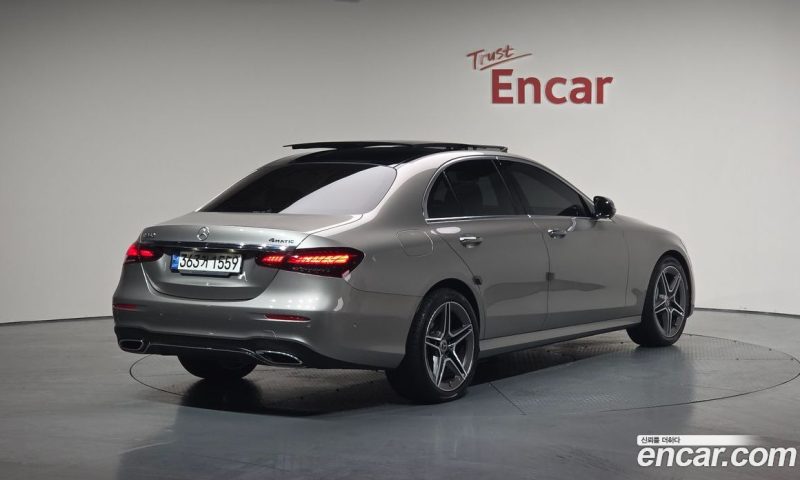Mercedes Benz E-Class E350 4MATIC AMG Line
