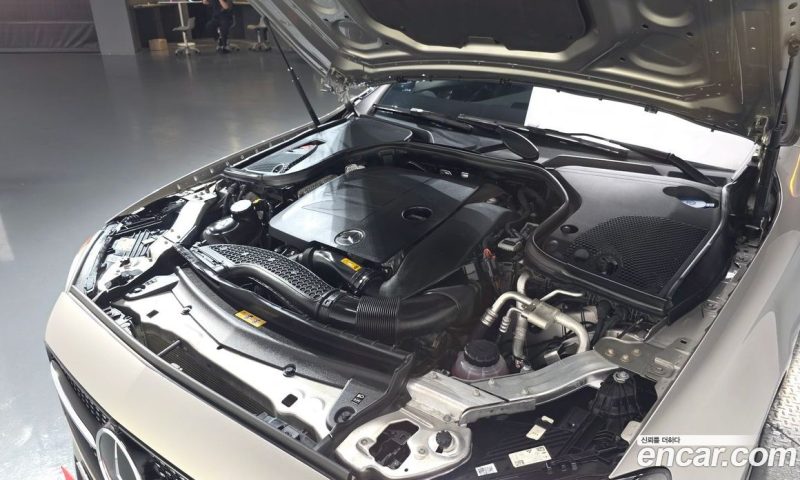 Mercedes Benz E-Class E350 4MATIC AMG Line