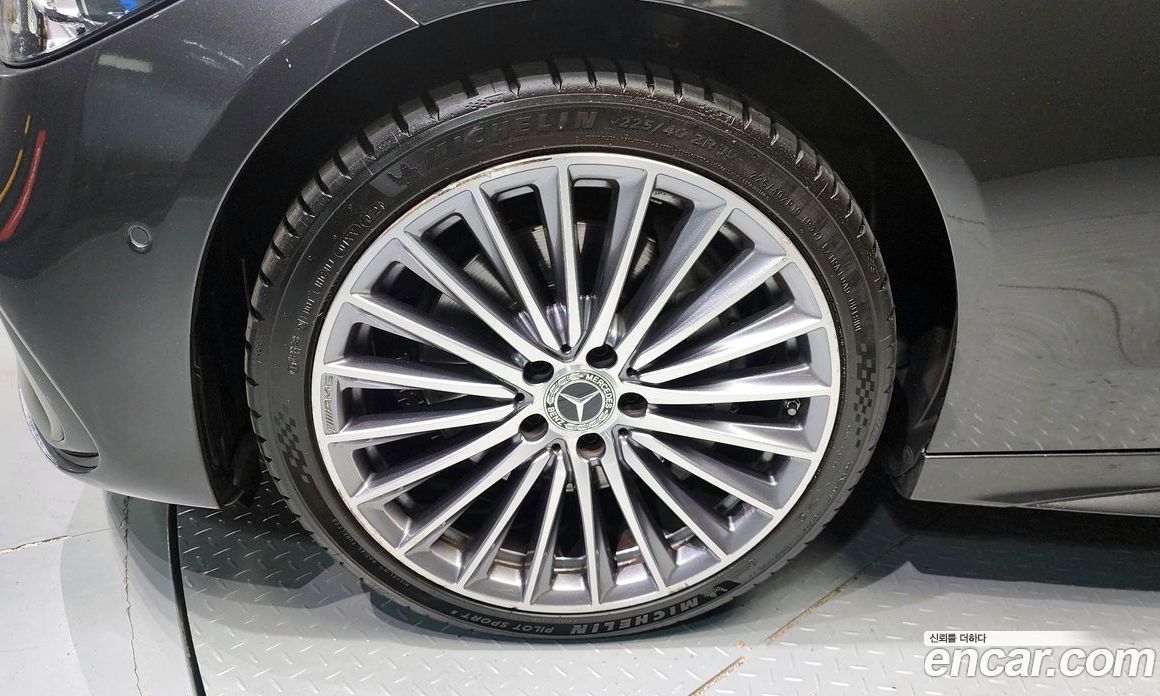 Mercedes Benz C-Class C300 AMG Line