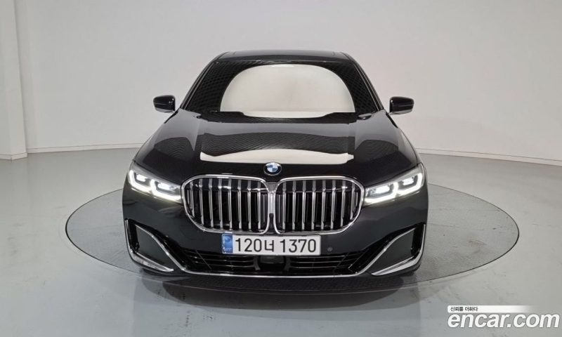 BMW 7-Series 740Li xDrive Design Pure Excellence