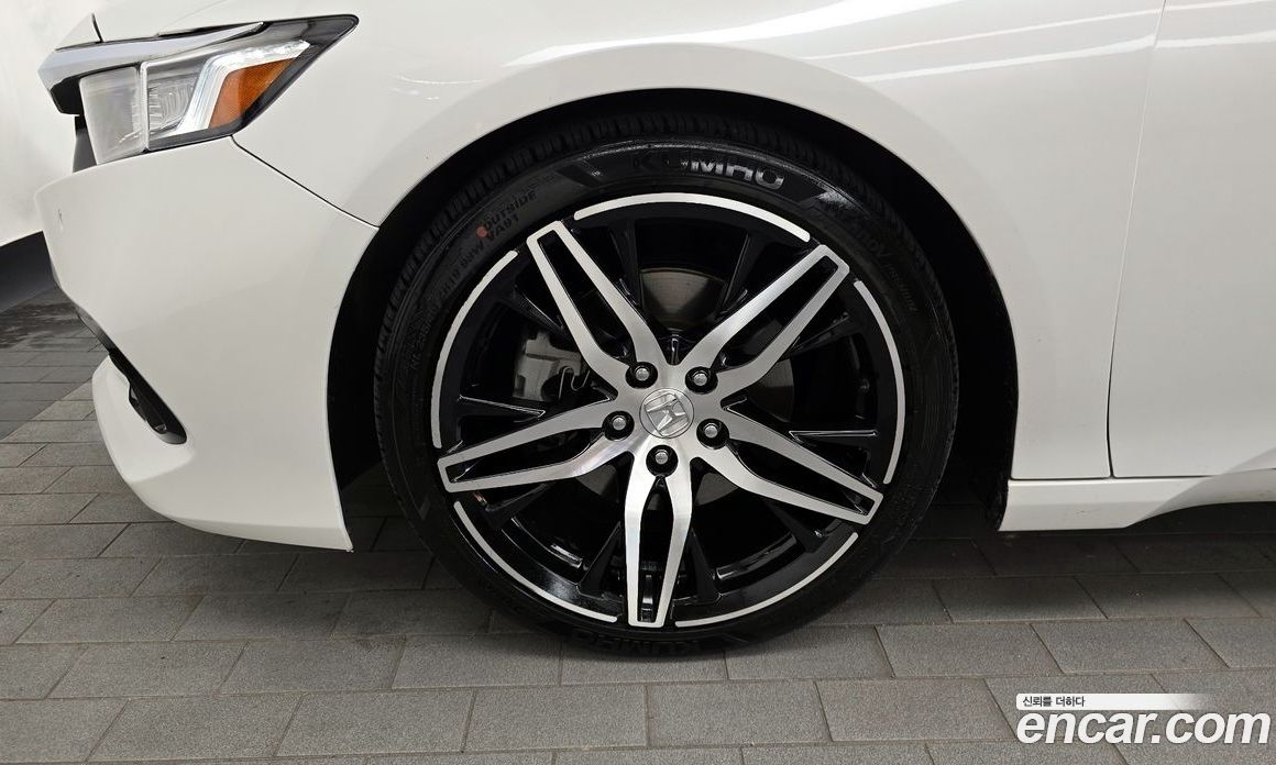 Honda Accord 2.0 Hybrid Touring