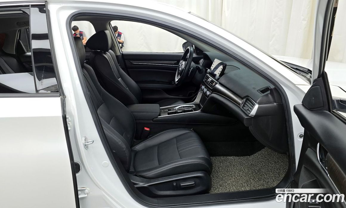 Honda Accord 2.0 Hybrid Touring