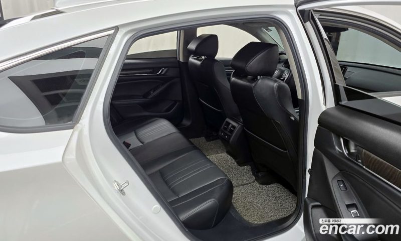 Honda Accord 2.0 Hybrid Touring