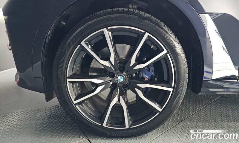 BMW X7 xDrive i40 M Sport 6STR