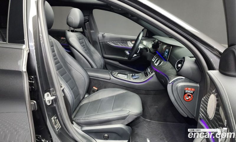 Mercedes Benz E-Class E350 4MATIC AMG Line