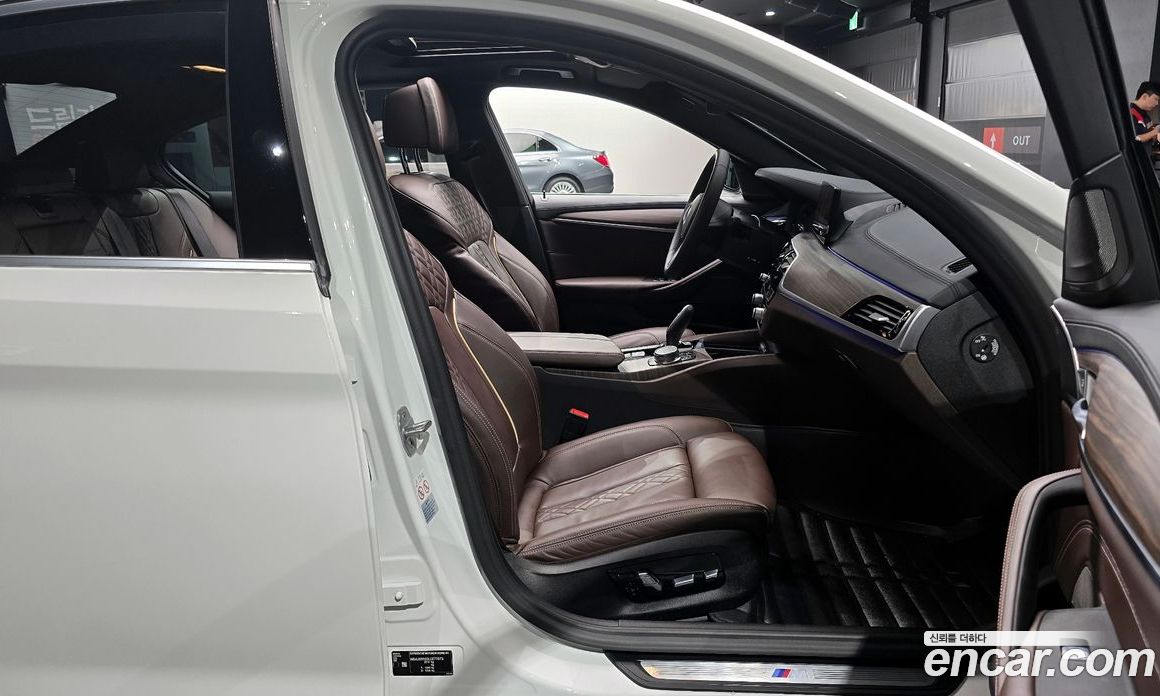 BMW 5-Series i520 M Sport