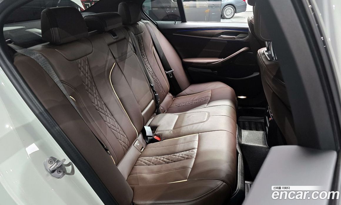 BMW 5-Series i520 M Sport