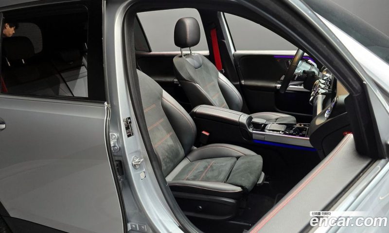 Mercedes Benz GLB-Class AMG GLB35 4MATIC