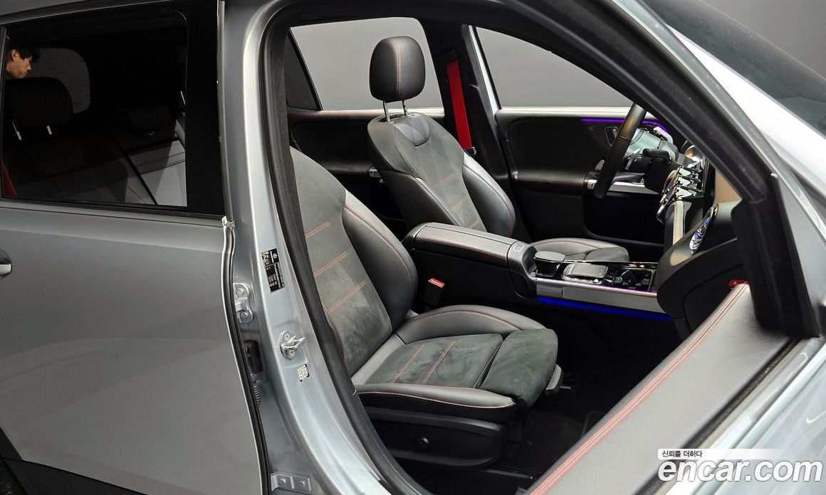 Mercedes Benz GLB-Class AMG GLB35 4MATIC