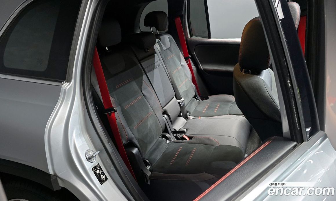 Mercedes Benz GLB-Class AMG GLB35 4MATIC