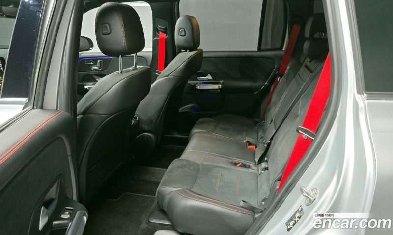 Mercedes Benz GLB-Class AMG GLB35 4MATIC