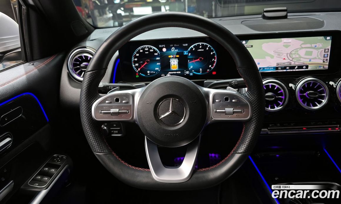 Mercedes Benz GLB-Class AMG GLB35 4MATIC