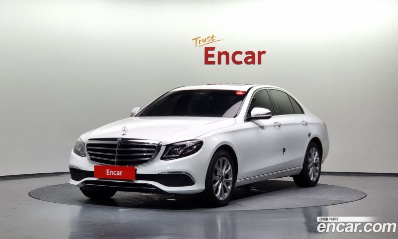 Mercedes Benz E-Class E220d 4MATIC Exclusive
