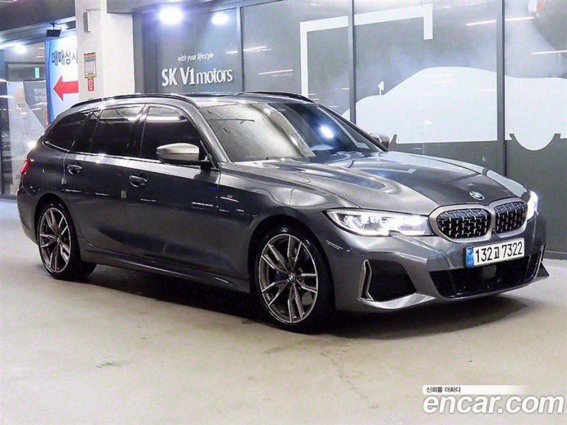 BMW 3-Series M340i xDrive Touring Performance