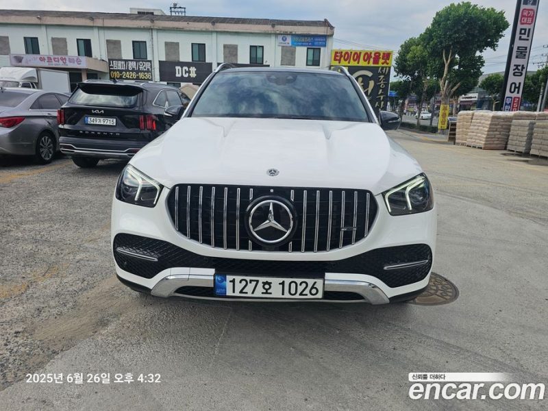 Mercedes Benz GLE-Class GLE300d 4MATIC
