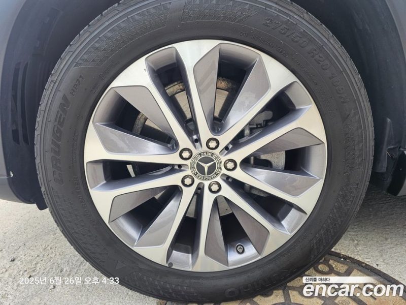 Mercedes Benz GLE-Class GLE300d 4MATIC