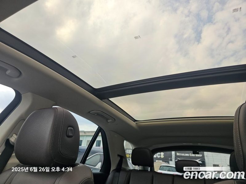 Mercedes Benz GLE-Class GLE300d 4MATIC