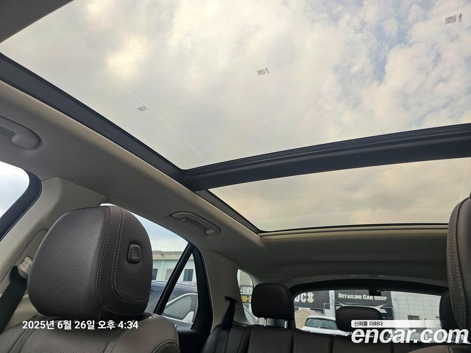 Mercedes Benz GLE-Class GLE300d 4MATIC