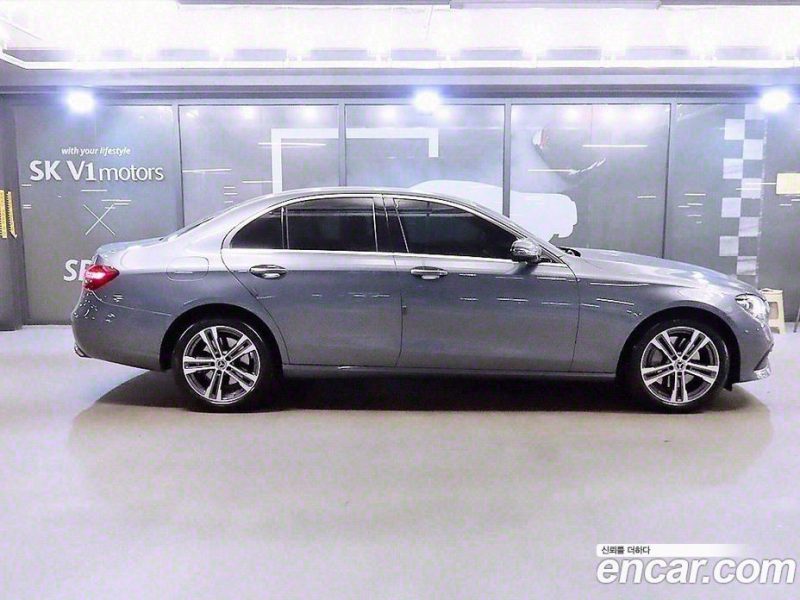 Mercedes Benz E-Class E350 4MATIC Avantgarde