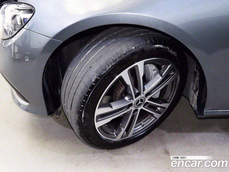 Mercedes Benz E-Class E350 4MATIC Avantgarde