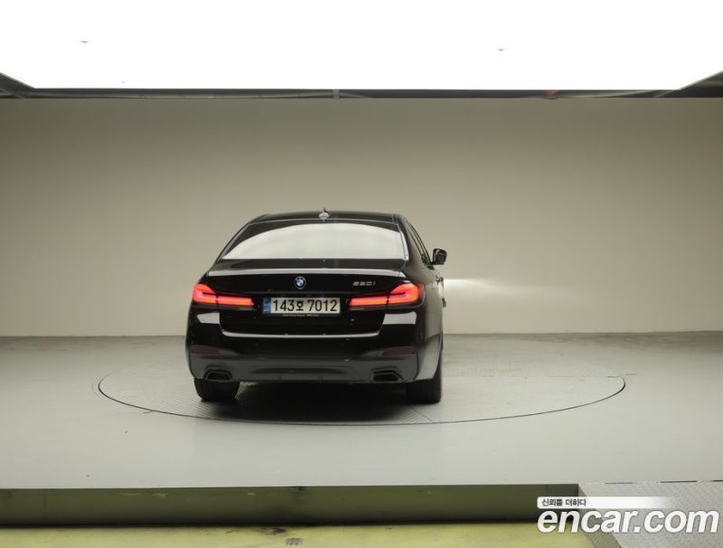 BMW 5-Series i520 M Sport