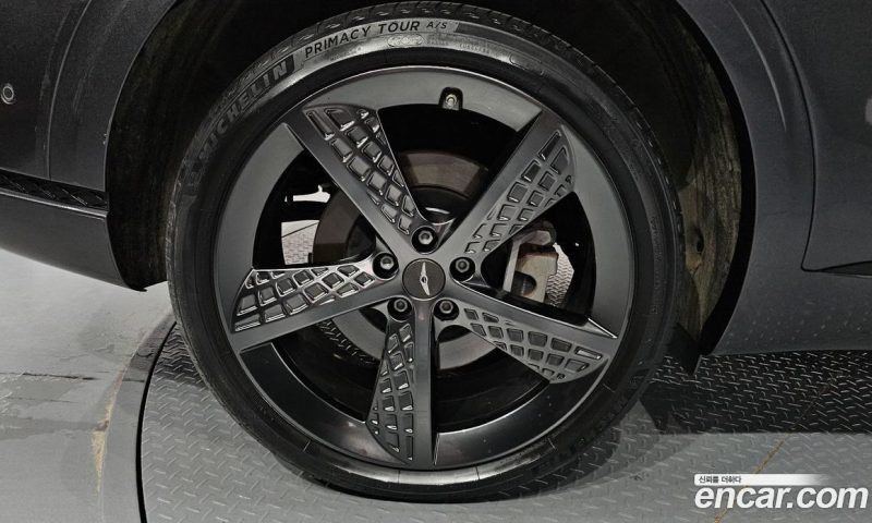 Genesis GV70 2.5T Gasoline 2WD
