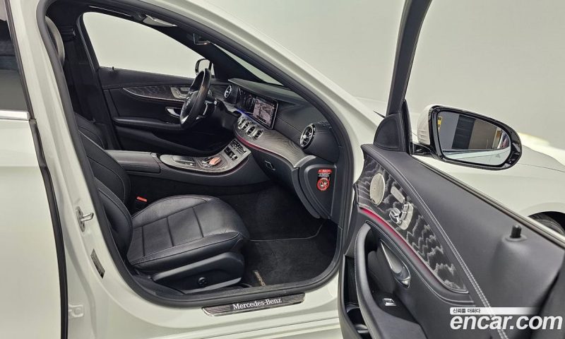 Mercedes Benz E-Class E350 4MATIC AMG Line