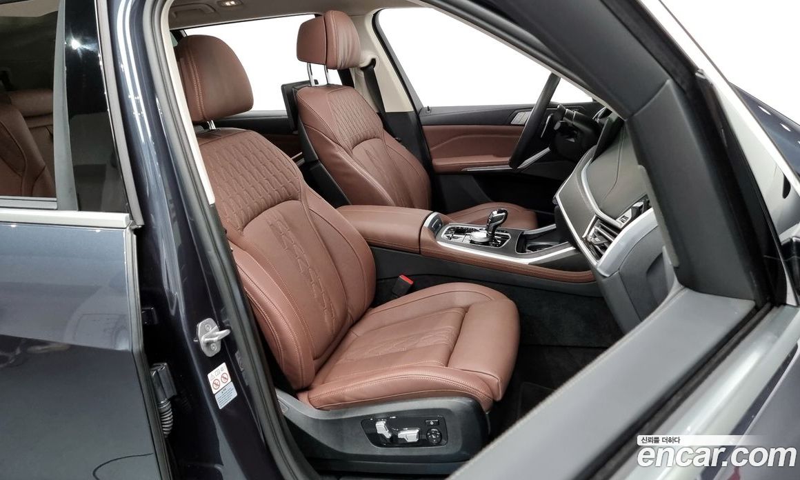 BMW X7 xDrive i40 Design Pure Excellence 7-Seater