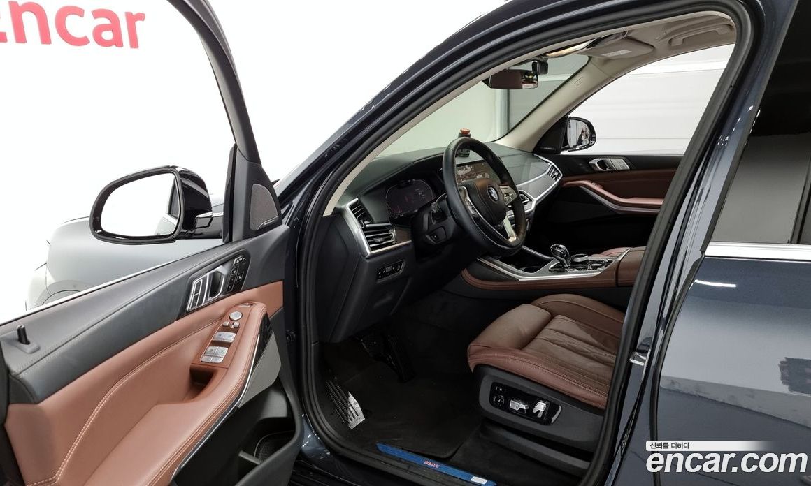 BMW X7 xDrive i40 Design Pure Excellence 7-Seater