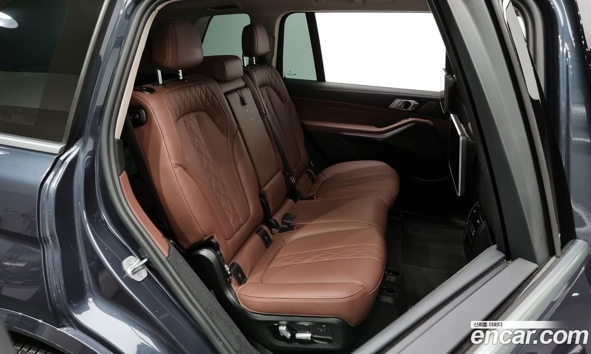 BMW X7 xDrive i40 Design Pure Excellence 7-Seater