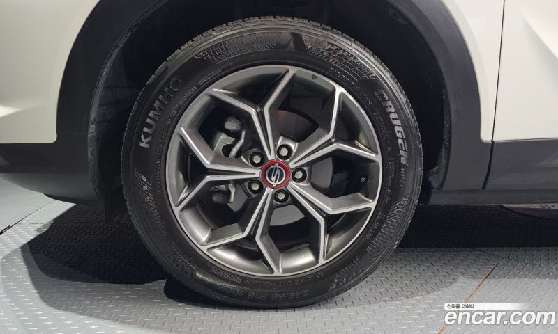 SsangYong Korando Gasoline 1.5 2WD R-Plus