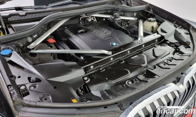 BMW X7 xDrive i40 Design Pure Excellence 7-Seater