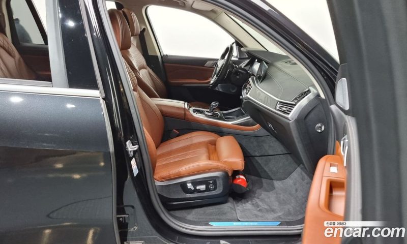 BMW X7 xDrive i40 Design Pure Excellence 7-Seater
