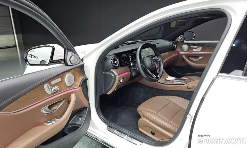 Mercedes Benz E-Class E250 Exclusive