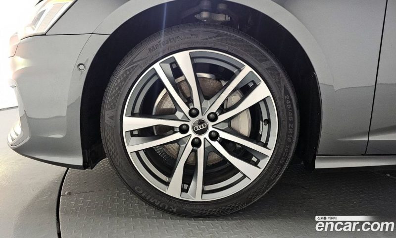 Audi A6 45 TFSI Premium