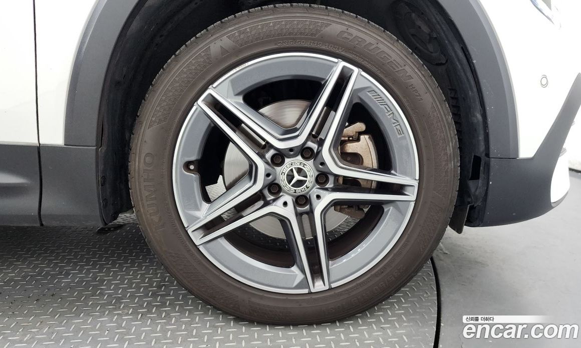 Mercedes Benz GLB-Class GLB250 4MATIC