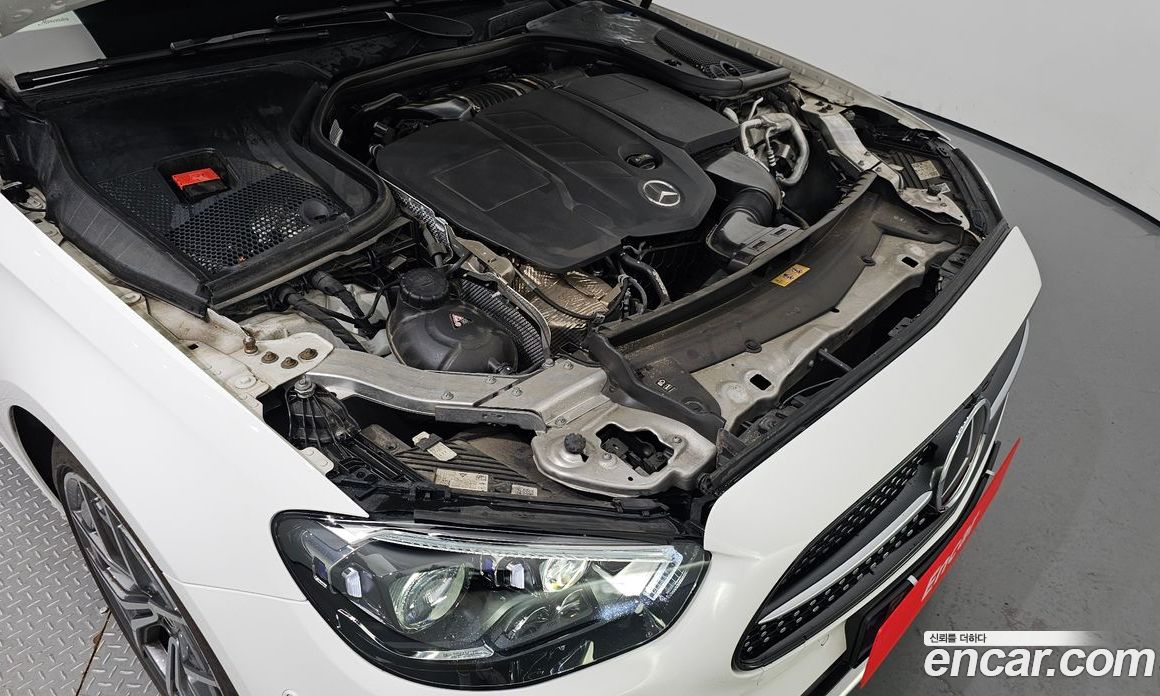 Mercedes Benz E-Class E220d 4MATIC AMG Line