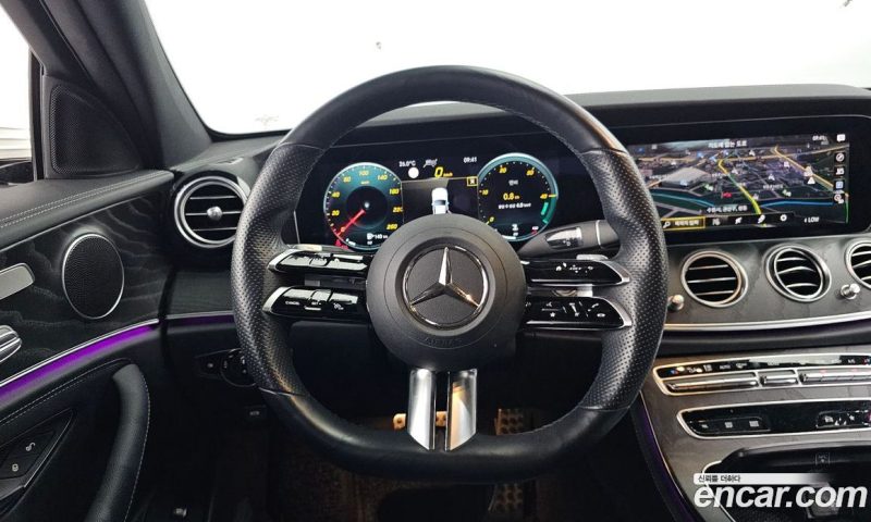 Mercedes Benz E-Class E220d 4MATIC AMG Line